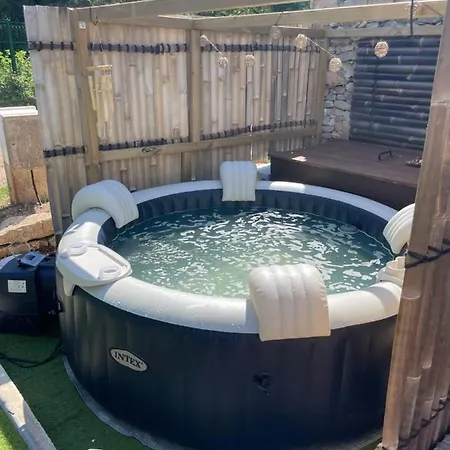 Holiday home Magnifique Cabanon Atypique Varois Avec Surprises Pignans